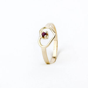 Anillo corazón oro 18k con rubí