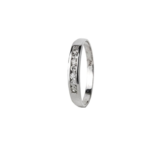 Anillo medio cintillo riel de oro blanco 18k con diamante