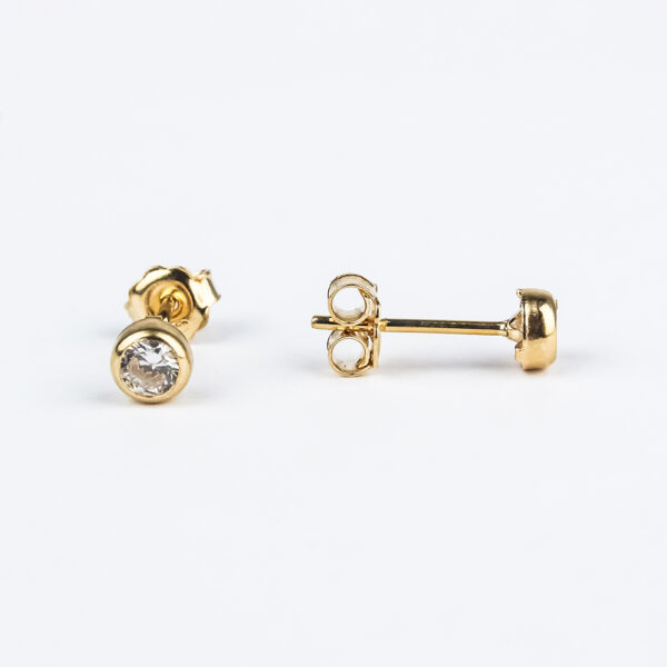 Aros de oro 18k punto de luz de Talla 1