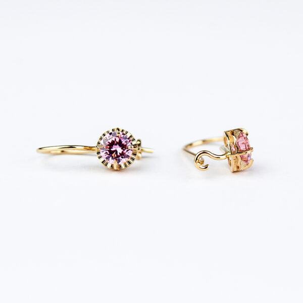 Aros chatón gancho fijo oro 18k talla 3